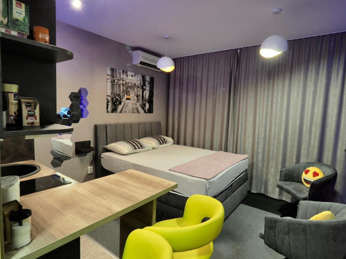 Апартаменты Orion Osijek-Studio Экстерьер фото