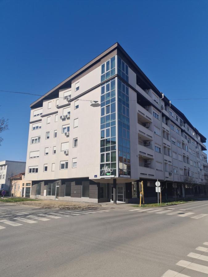 Апартаменты Orion Osijek-Studio Экстерьер фото